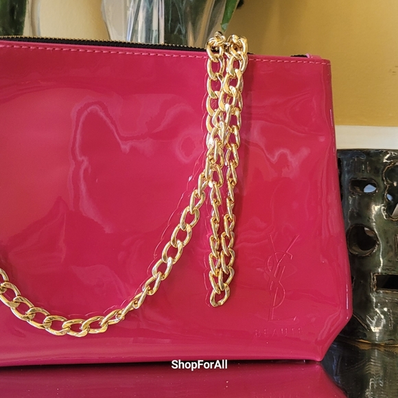 - Yves Saint Laurent - Picture 8 of 12